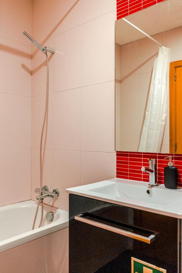 Cozy Studio In The Heart Of Lapa - 5Min Walk To Metro! Porto Buitenkant foto